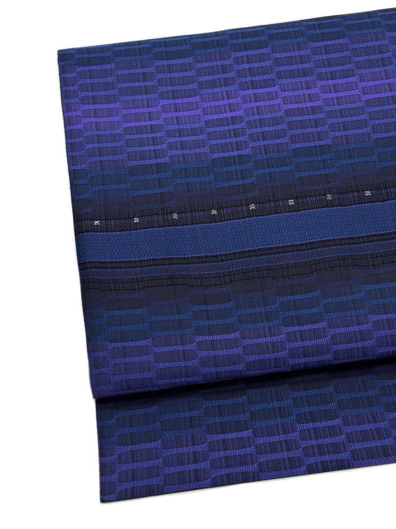 【受注期間終了】今までなかった見目麗しき帯！博多織 九寸名古屋帯 紅間道 紺地濃淡に桔梗紫 ※受注生産