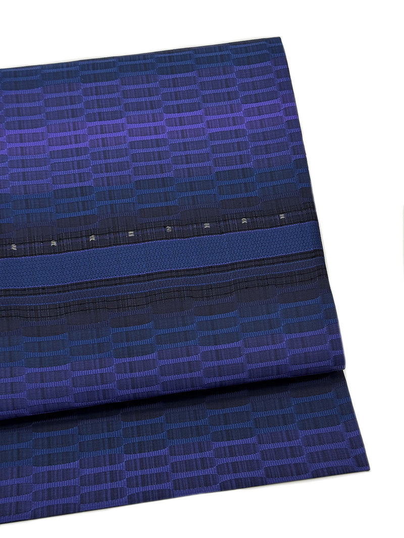 【受注期間終了】今までなかった見目麗しき帯！博多織 九寸名古屋帯 紅間道 紺地濃淡に桔梗紫 ※受注生産