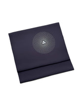 あの憧れの着物の柄を名古屋帯に！ 染め九寸名古屋帯 煌めきの大唐松 墨黒 [紅衣オリジナル]