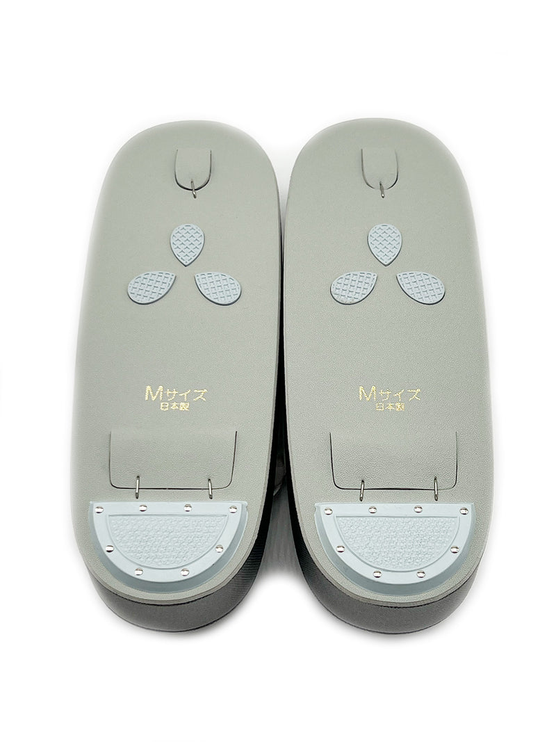 【Mサイズ1点のみ】おしゃれは足元から！楽軽で機能面もスグレモノの履物 シンプル×モダン  鼻緒/草花文様グレー・台/濃鼠 Mサイズ[紅衣オリジナル]