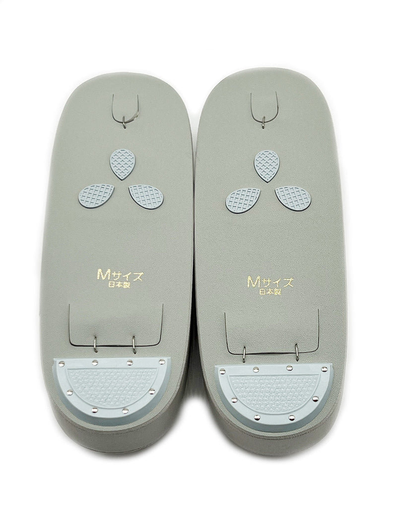 【M/Lサイズのみ】おしゃれは足元から！楽軽で機能面もスグレモノの履物 シンプル×モダン 鼻緒/草花文様ベージュ・台/グレージュ[紅衣オリジナル] - 木下着物研究所