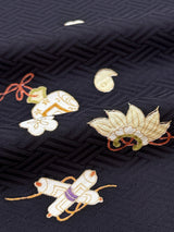 【期限特典】超使える！飛柄の小紋 宝尽くし/紅子オススメ/ガード無料 - 木下着物研究所