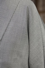 【期限特典/受注】 衿元もシルエットもスッキリ！美衿コート 大人可愛い！千鳥格子　[紅衣オリジナル] - 木下着物研究所