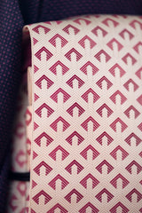 アゲ帯！博多織八寸名古屋帯 毘沙門亀甲 純白×ローズレッド [紅衣オリジナル] - 木下着物研究所