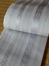 【新作】夏以外も使える！おしゃれな紗の伊達締め/博多織　薄鼠地に青藤と淡紅色　[紅衣オリジナル] - 木下着物研究所