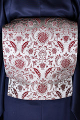 【新色/期限特典】 博多織八寸名古屋帯 ペルシャ草花紋　薄鼠地に深紅　[紅衣オリジナル] - 木下着物研究所