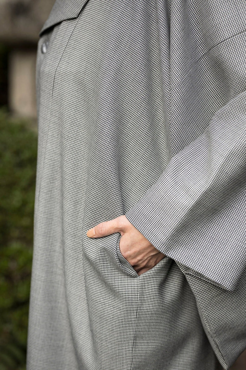 【期限特典/受注】 衿元もシルエットもスッキリ！美衿コート 大人可愛い！千鳥格子　[紅衣オリジナル] - 木下着物研究所