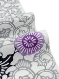 【SHOWROOM/先行ご紹介商品】オリジナル浴衣 菊唐草　グレイに青紫濃淡　[紅衣オリジナル] - 木下着物研究所