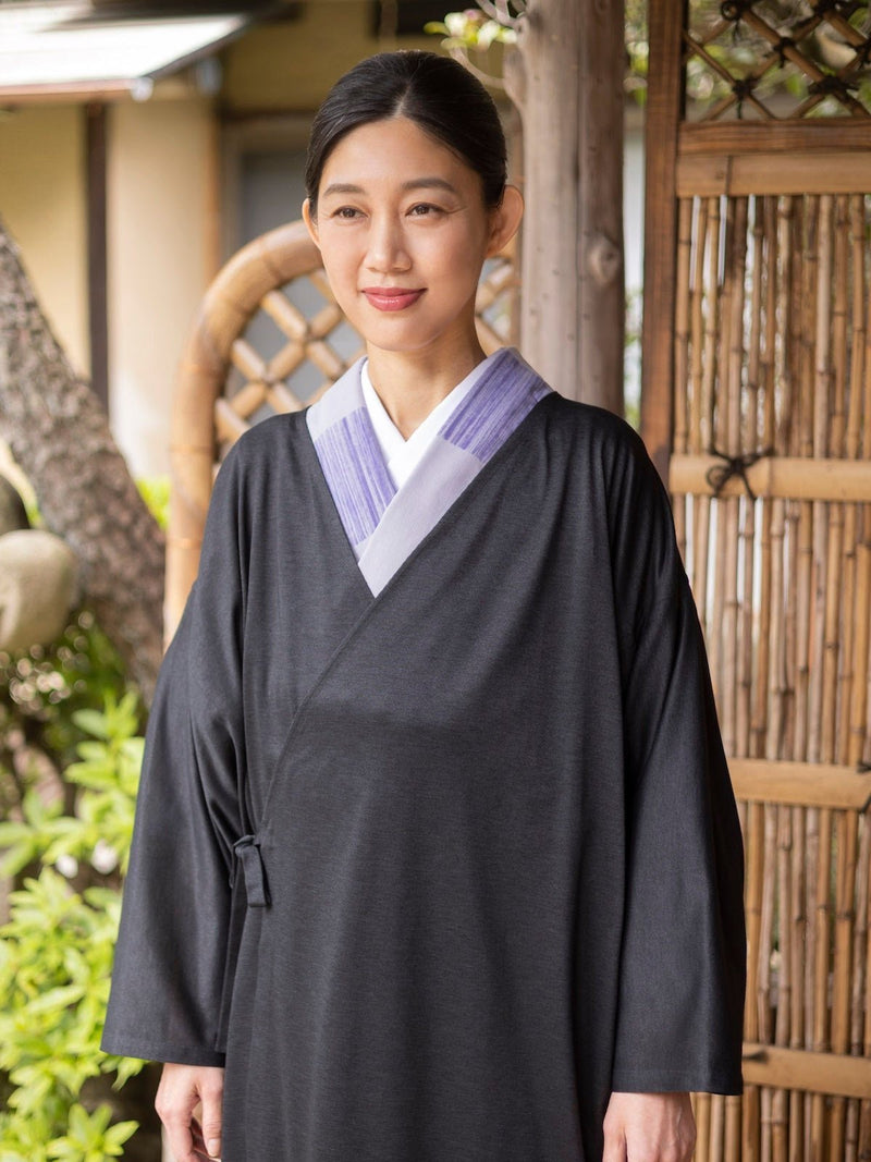 【SHOWROOM/先行ご紹介商品】新生地 お使いコート　さらに進化！漆黒 便利でオシャレな "お使い"コート[紅衣オリジナル] - 木下着物研究所