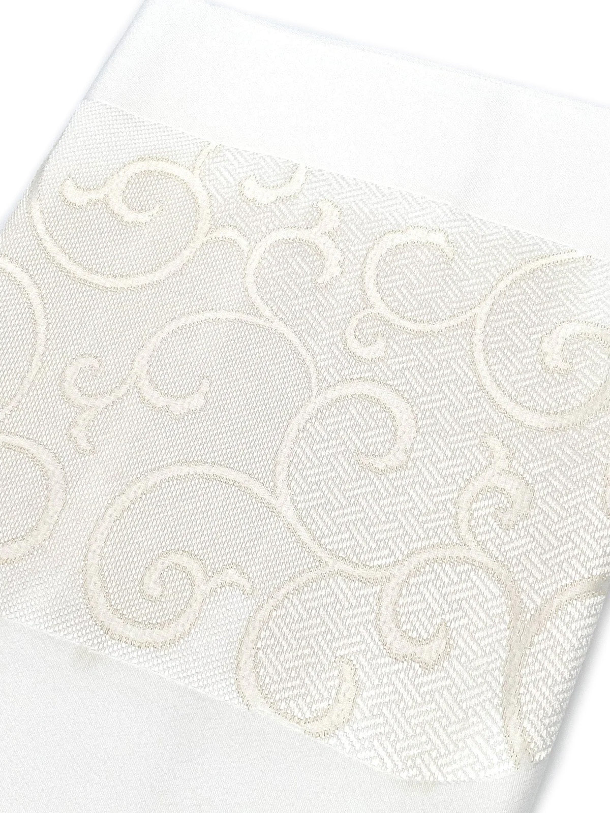 少量再入荷】ここぞ！を彩ってくれる縫取帯揚 白金唐草 – 木下